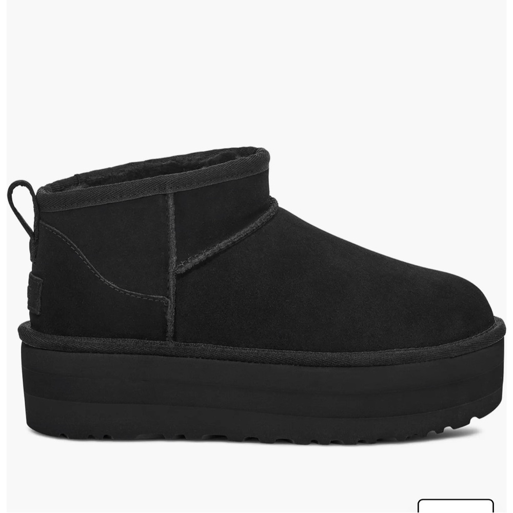 UGG Classic Ultra Mini Platform Boot (Women) size 8 Without use.